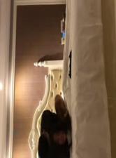 一边亲吻一边摸-HD高清完整版视频在线播放